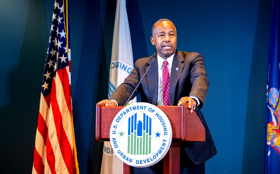 Secretary Carson NYCHA Agreement Signing (33123254598)