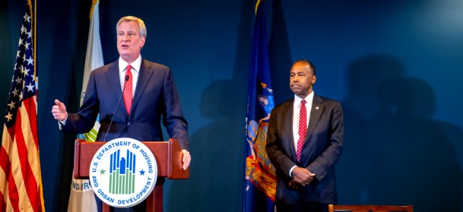 Secretary Carson NYCHA Agreement Signing (33123254448)