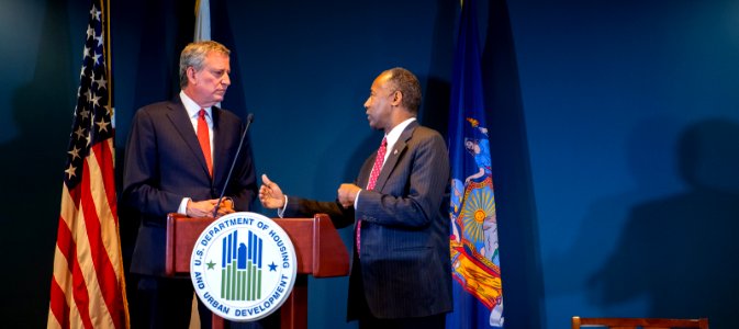 Secretary Carson NYCHA Agreement Signing (33123254148)