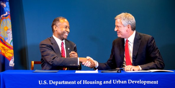 Secretary Carson NYCHA Agreement Signing (33123254658)