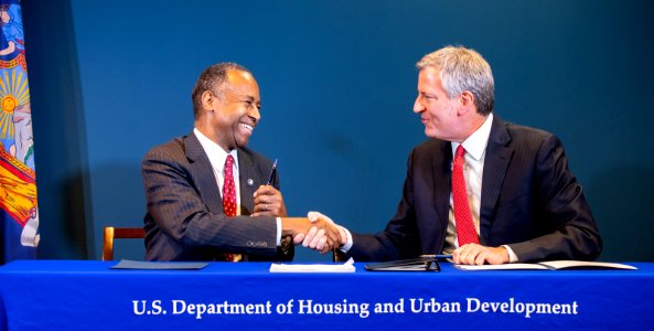 Secretary Carson NYCHA Agreement Signing (33123254698)