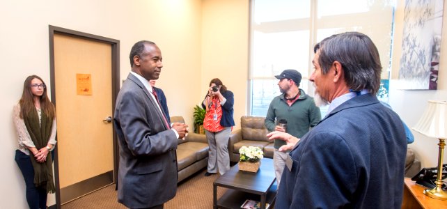 Secretary Carson tour of Stout Street Health Center and Lofts Denver, Colorado (26157140459)