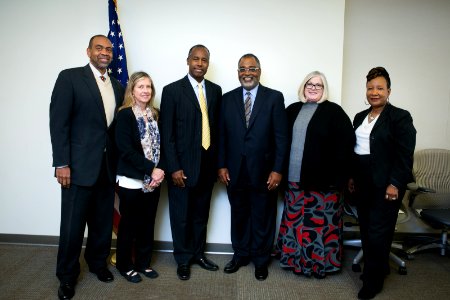 Secretary Carson visits Atlanta Field Office (24373868838)