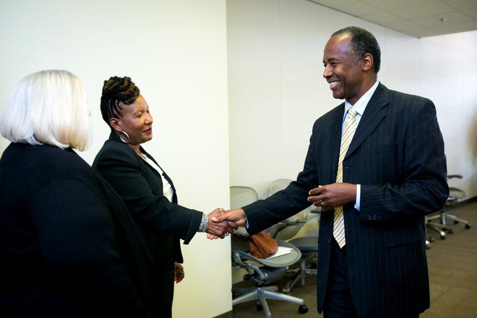 Secretary Carson visits Atlanta Field Office (24373868948)