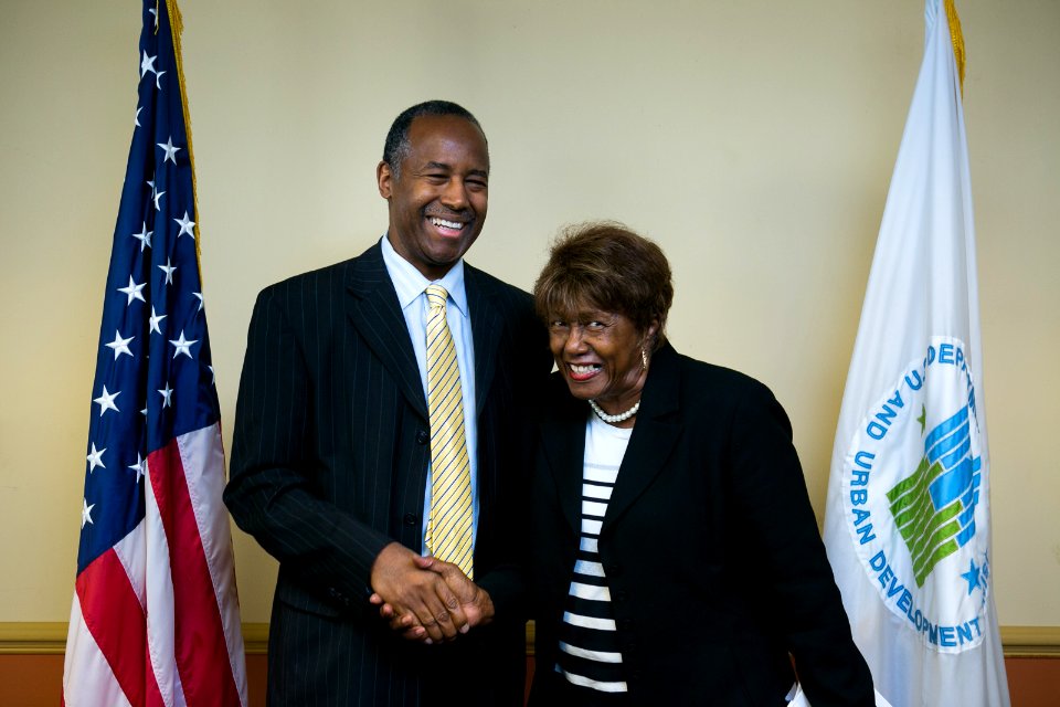 Secretary Carson visits Atlanta Field Office (24373870348)