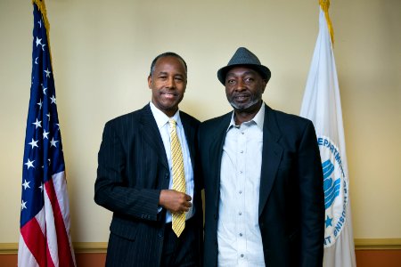 Secretary Carson visits Atlanta Field Office (24373868968)