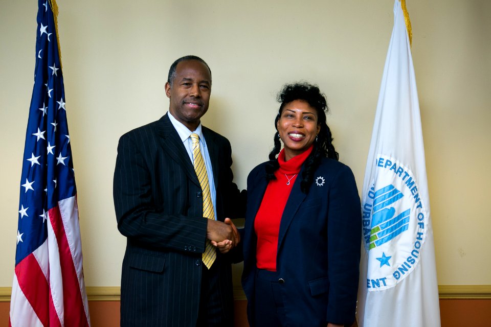 Secretary Carson visits Atlanta Field Office (24373876378)