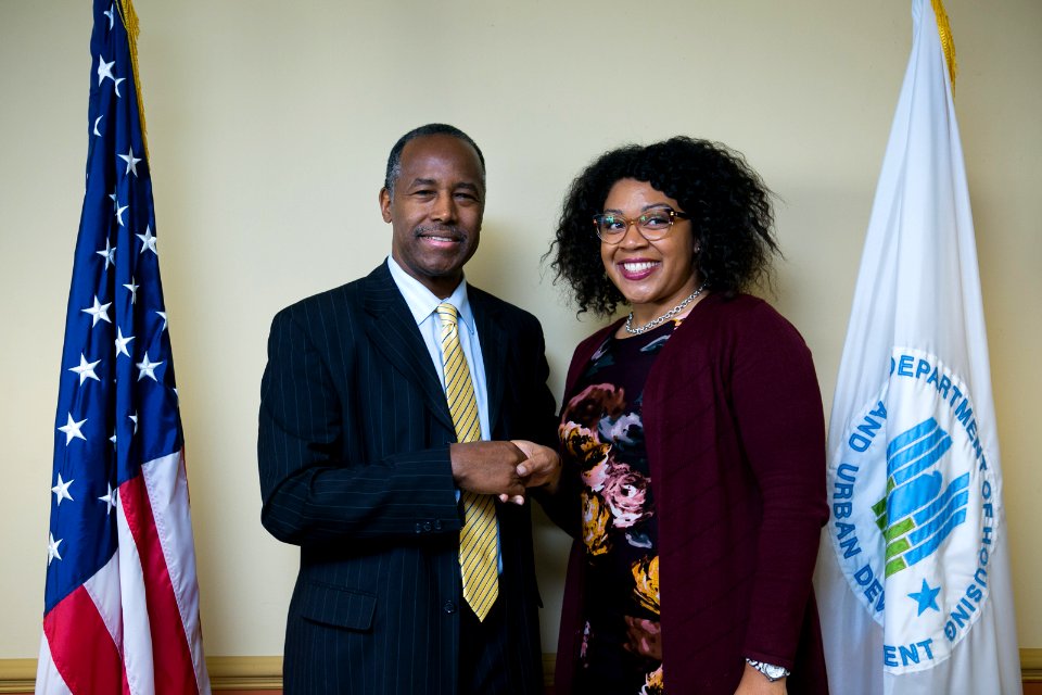 Secretary Carson visits Atlanta Field Office (24373875408)