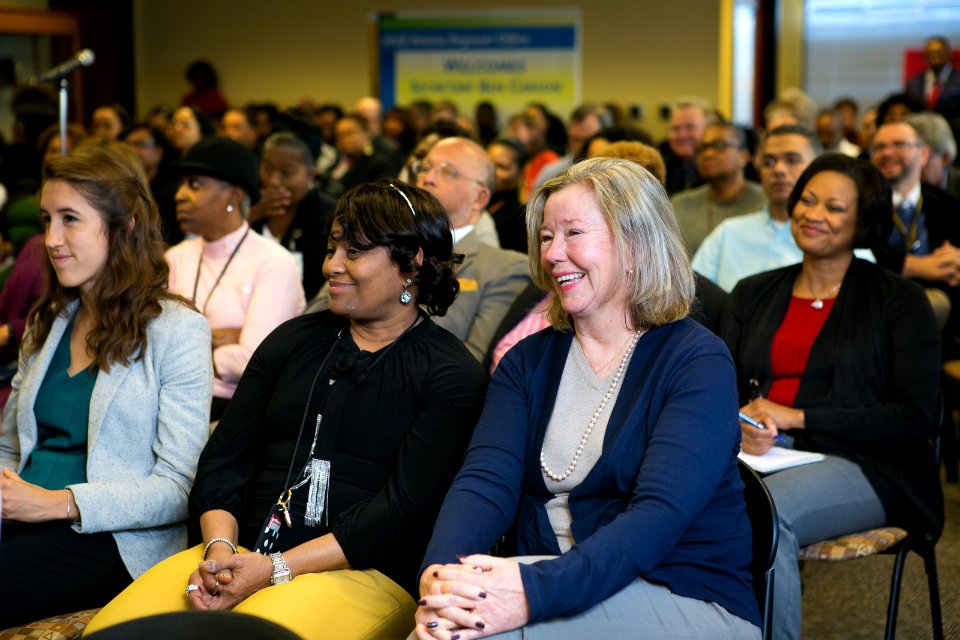 Secretary Carson visits Atlanta Field Office (24373885478)