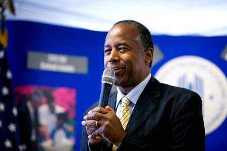 Secretary Carson visits Atlanta Field Office (24373886328)