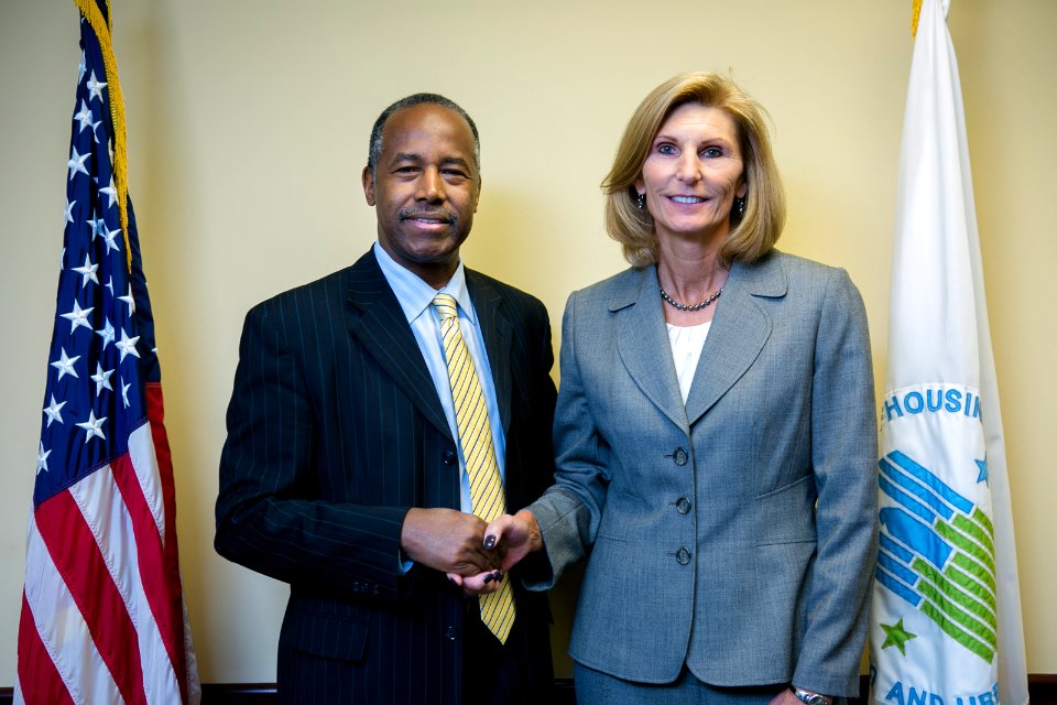 Secretary Carson visits Atlanta Field Office (24373889288)