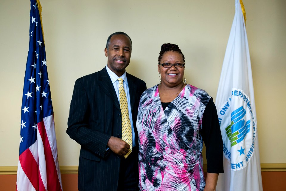 Secretary Carson visits Atlanta Field Office (26469424899)