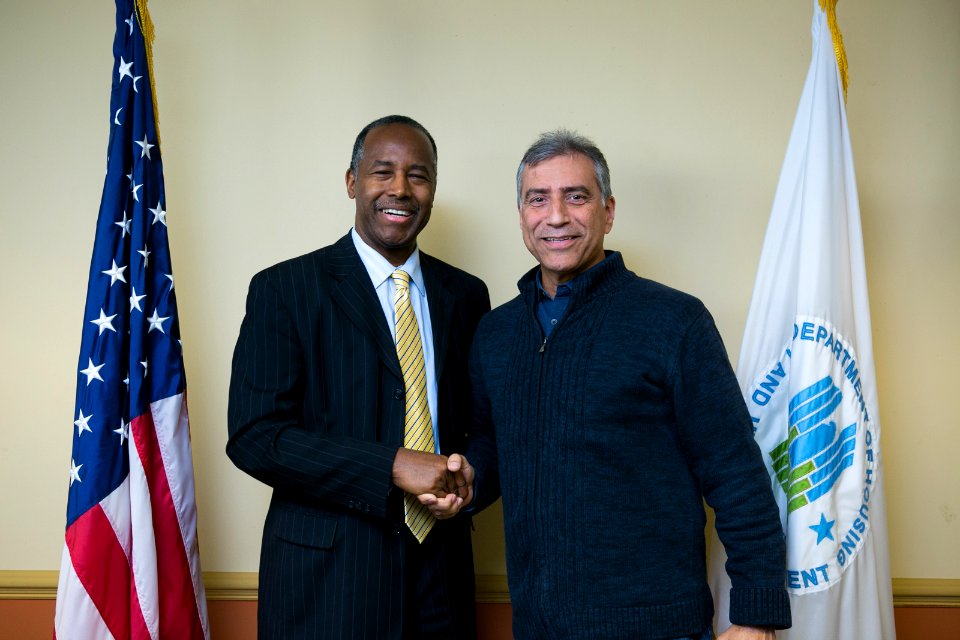 Secretary Carson visits Atlanta Field Office (26469425089)