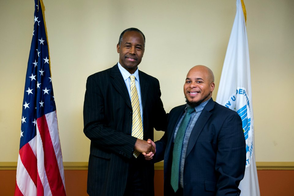Secretary Carson visits Atlanta Field Office (26469425609)