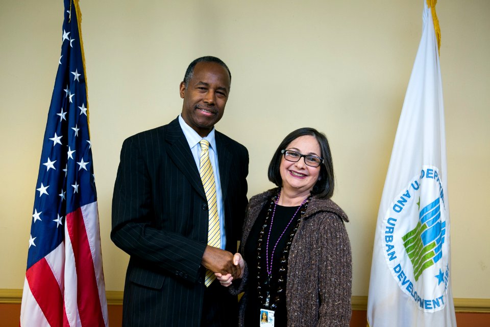 Secretary Carson visits Atlanta Field Office (26469432359)