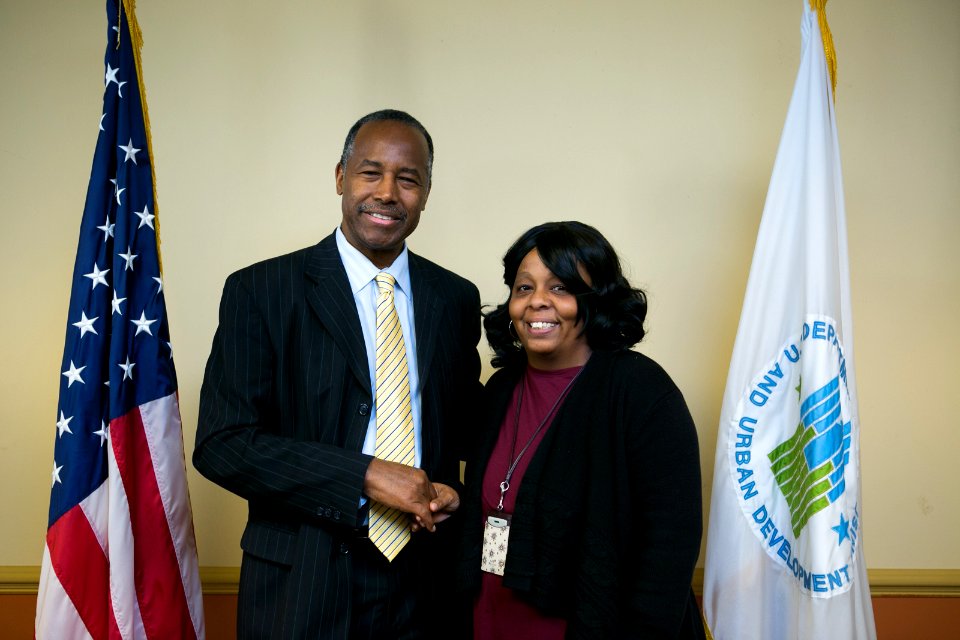 Secretary Carson visits Atlanta Field Office (37534600844)