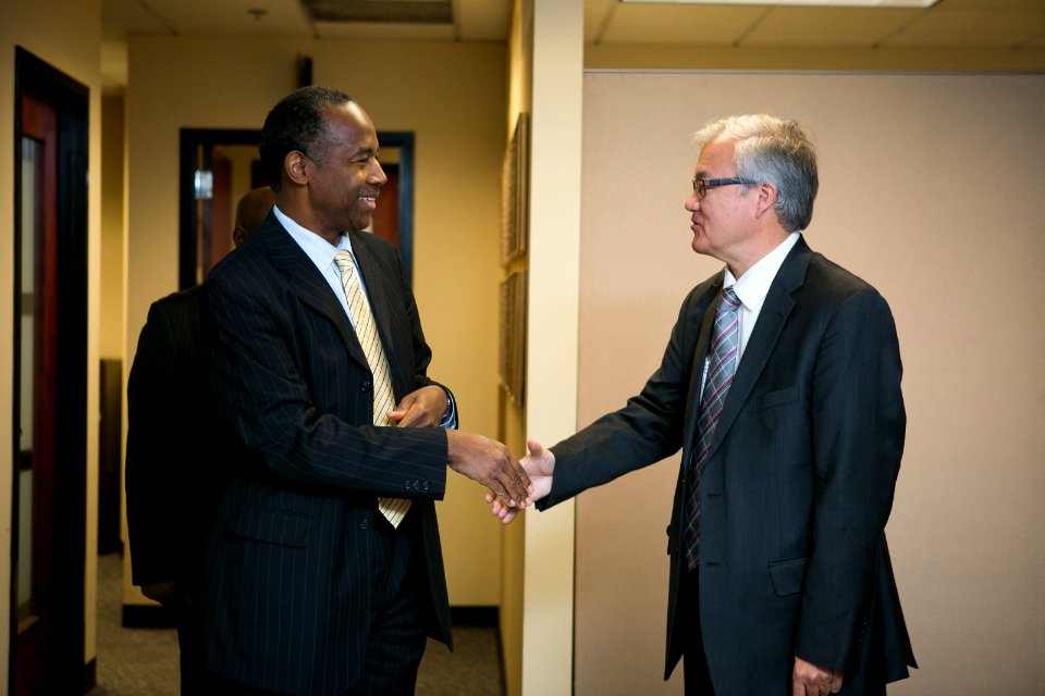 Secretary Carson visits Atlanta Field Office (37534606914)