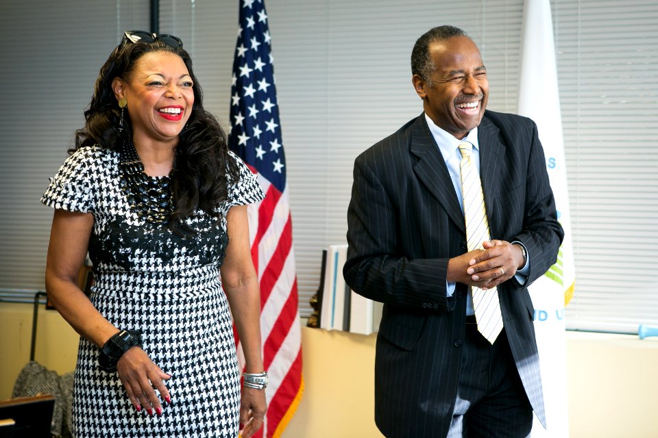 Secretary Carson visits Atlanta Field Office (37534606784)