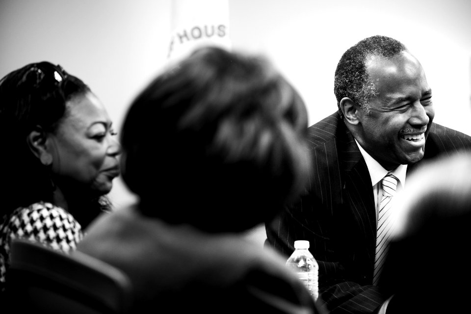 Secretary Carson visits Atlanta Field Office (37534606204)