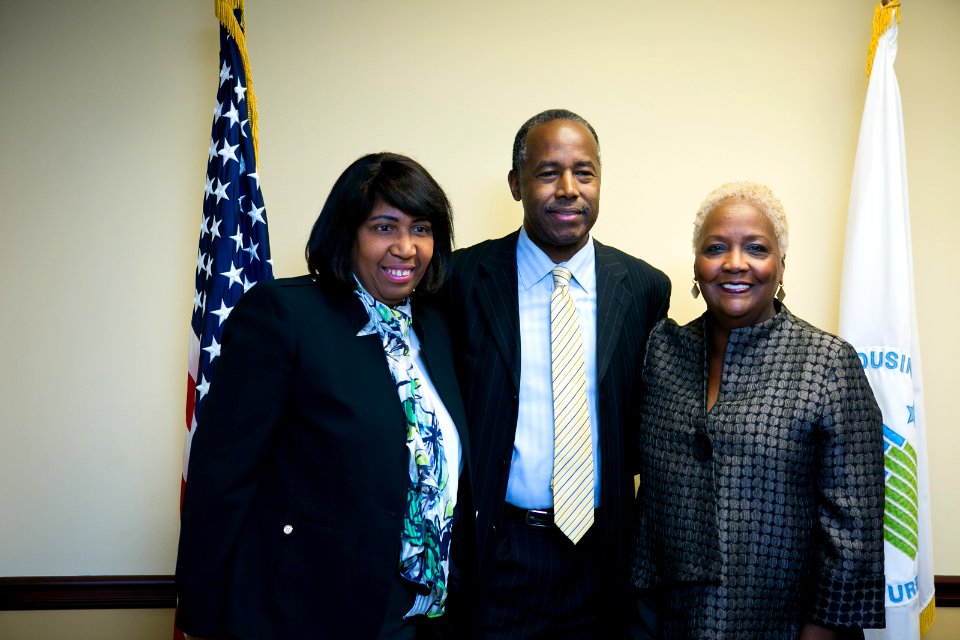 Secretary Carson visits Atlanta Field Office (38213538132)