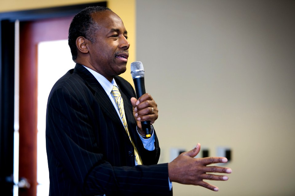 Secretary Carson visits Atlanta Field Office (38213537662)