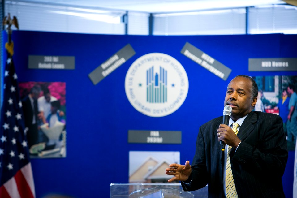 Secretary Carson visits Atlanta Field Office (38213544052)