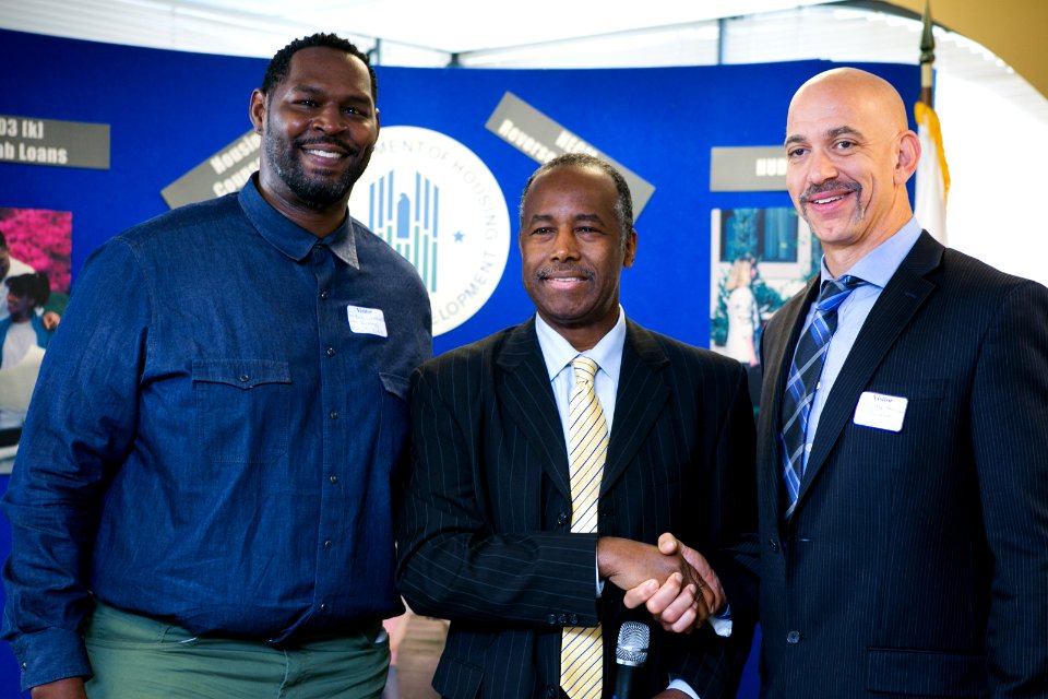 Secretary Carson visits Atlanta Field Office (38213544752)