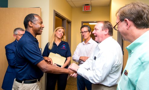 Secretary Carson visits Beaumont Texas (36665116404)