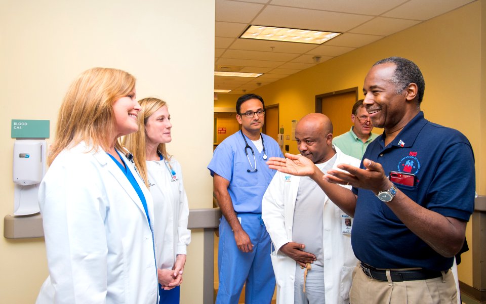 Secretary Carson visits Beaumont Texas (36665121094)