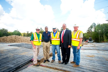 Secretary Carson visits Beaumont Texas (36703769603)