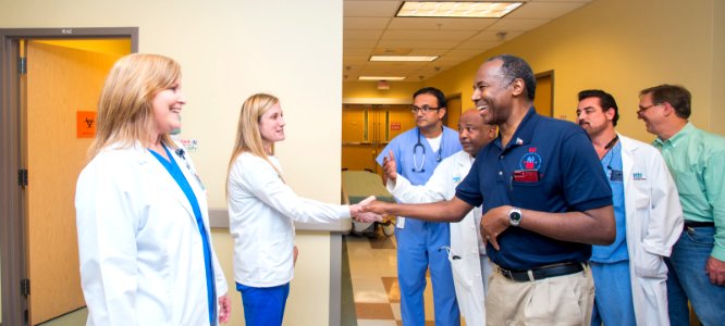 Secretary Carson visits Beaumont Texas (37326404276)