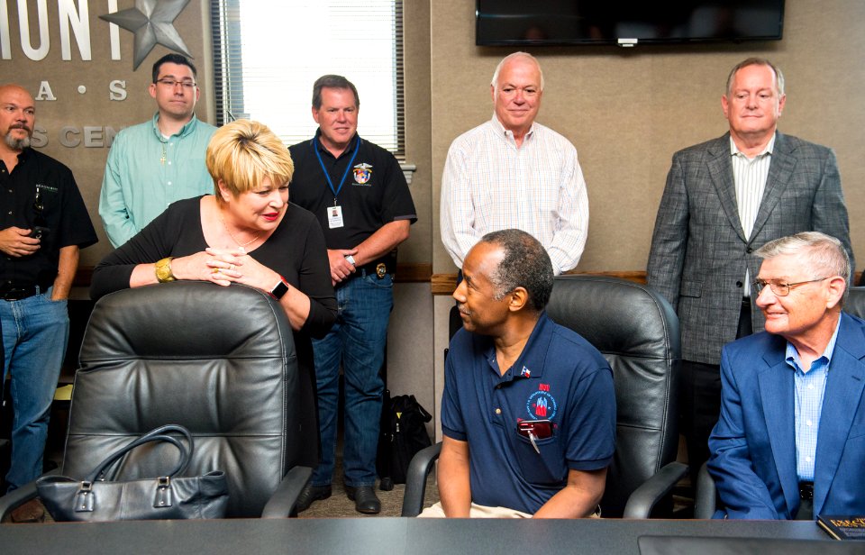 Secretary Carson visits Beaumont Texas (36703770553)