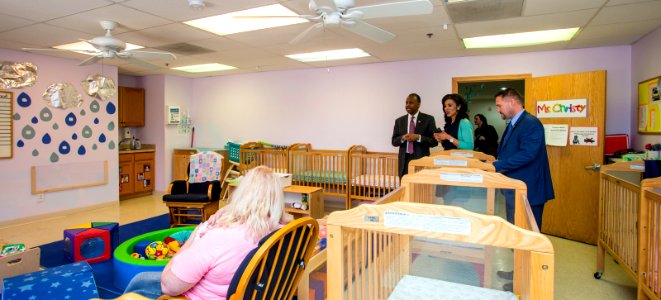 Secretary Carson visits Cedar Rapids, Iowa (26725043767)
