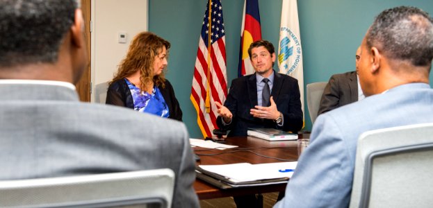 Secretary Carson visits Denver HUD Field Office (38041521802)
