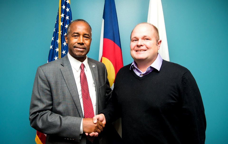 Secretary Carson visits Denver HUD Field Office (38041523842)