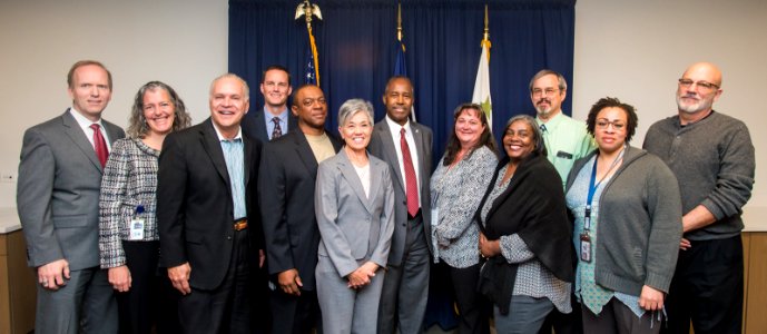 Secretary Carson visits Denver HUD Field Office (38041528162)