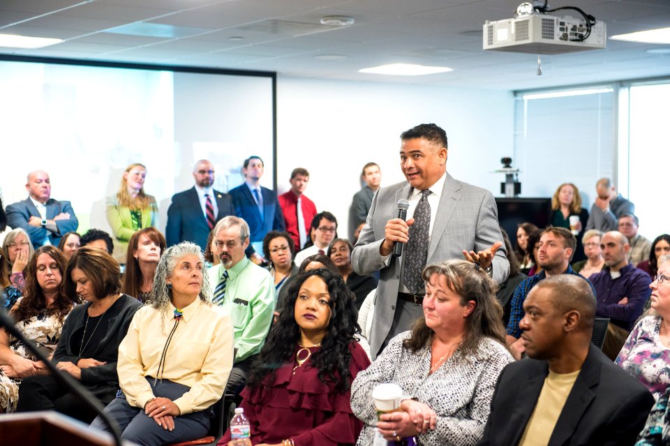 Secretary Carson visits Denver HUD Field Office (38072580151)