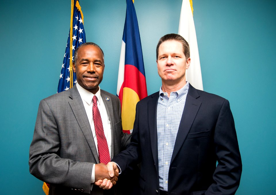 Secretary Carson visits Denver HUD Field Office (38072582781)
