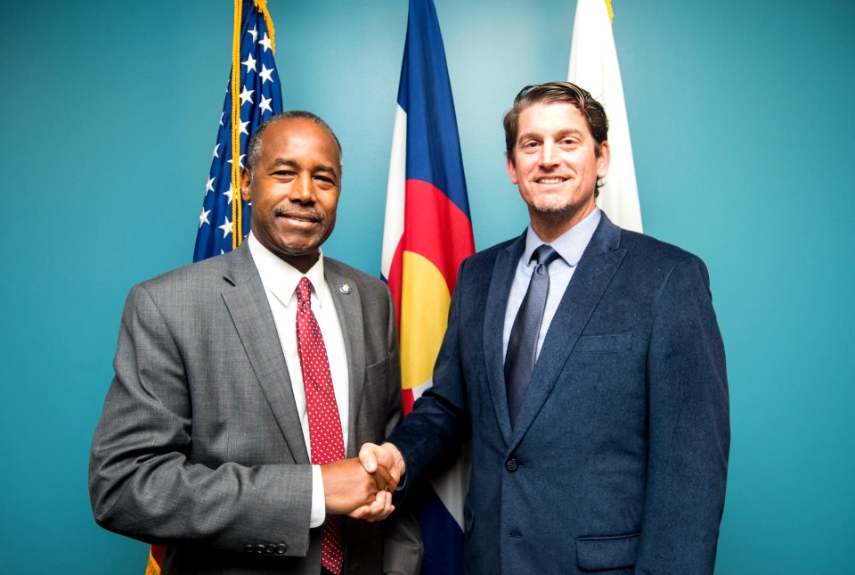 Secretary Carson visits Denver HUD Field Office (38072582381)