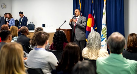 Secretary Carson visits Denver HUD Field Office (38072583761)