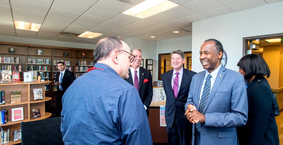 Secretary Carson visits Helping Up Mission in Baltimore (24293305378)