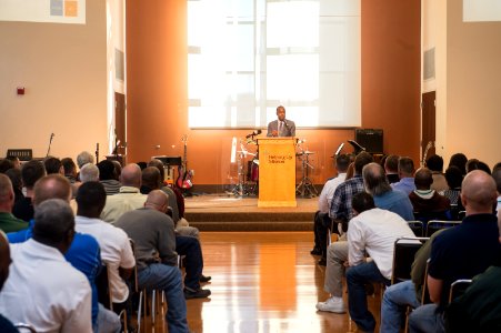 Secretary Carson visits Helping Up Mission in Baltimore (38113741432)