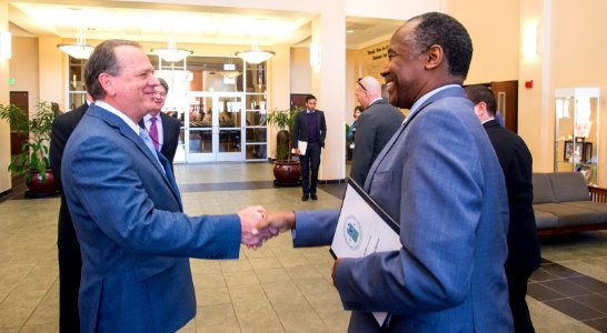 Secretary Carson visits Helping Up Mission in Baltimore (38113756252)