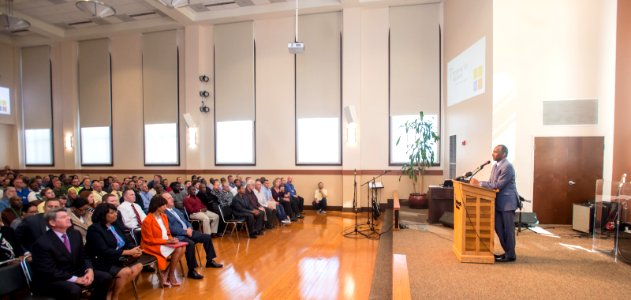 Secretary Carson visits Helping Up Mission in Baltimore (38145225431)