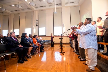 Secretary Carson visits Helping Up Mission in Baltimore (38145230901)