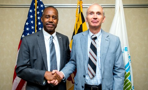 Secretary Carson visits HUD Baltimore Field Office (35293854300)