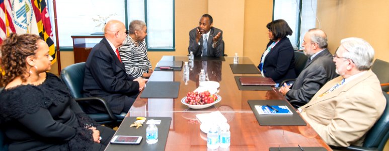 Secretary Carson visits HUD Baltimore Field Office (35293870300)