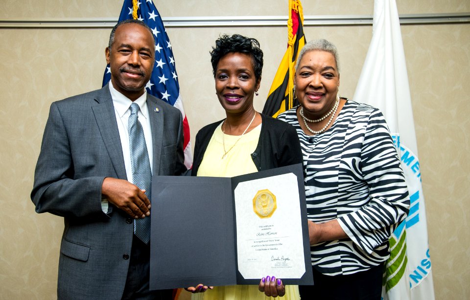 Secretary Carson visits HUD Baltimore Field Office (35293861920)