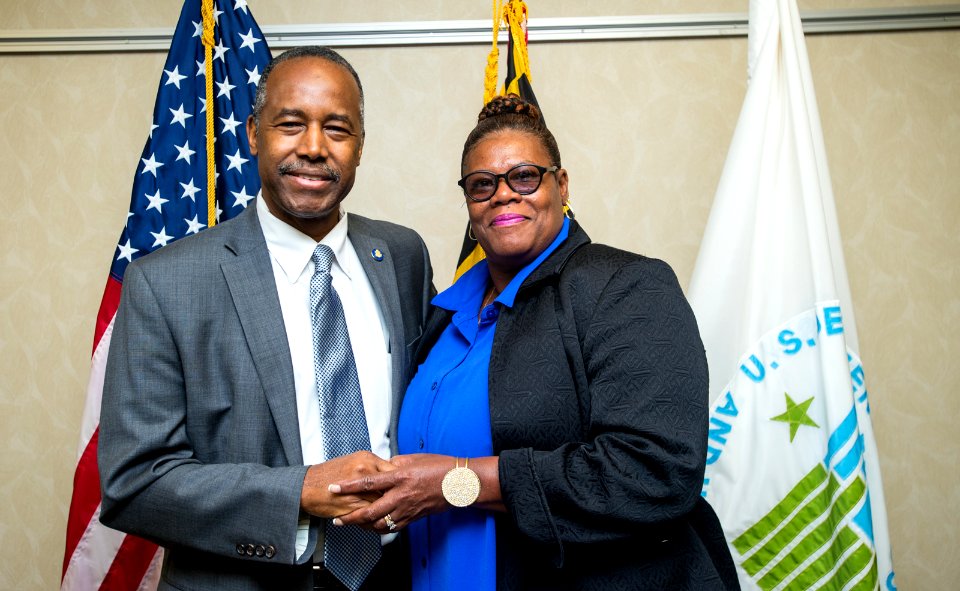 Secretary Carson visits HUD Baltimore Field Office (35641524226)