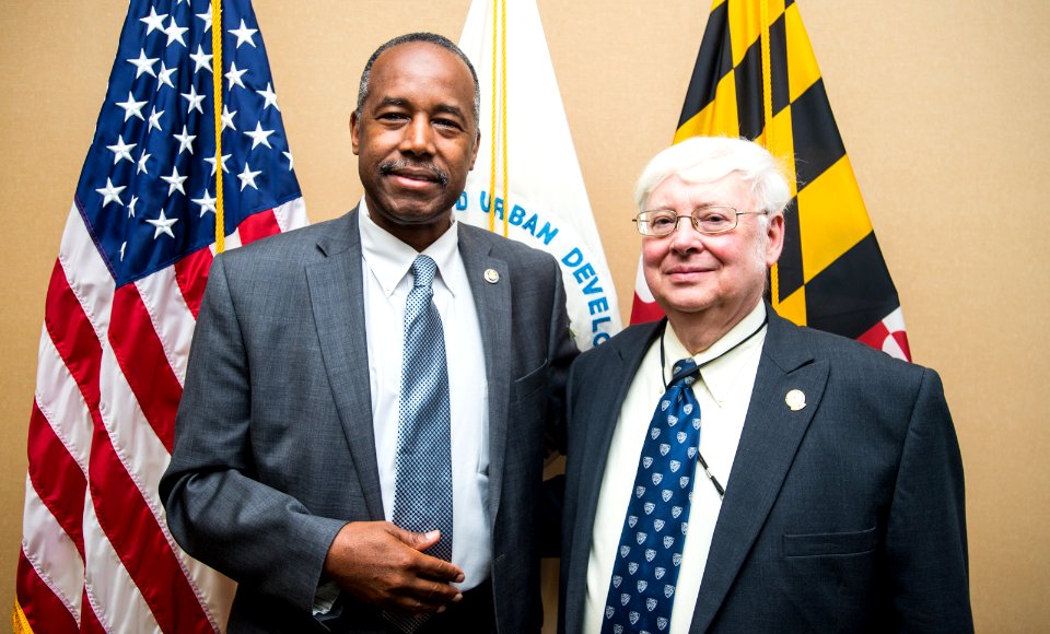 Secretary Carson visits HUD Baltimore Field Office (35641550136)